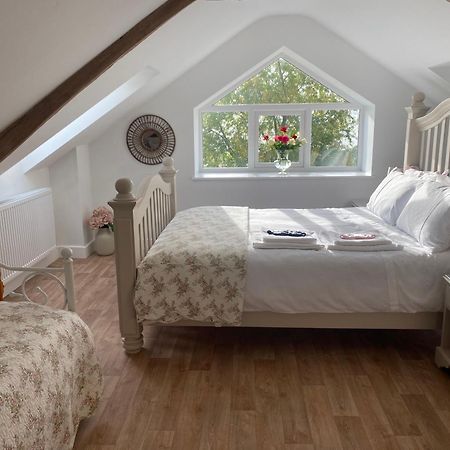 Pippin Lodge Llanwrda Buitenkant foto